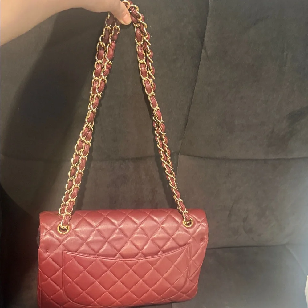 CHANEL Burgundy Quilted Shoulder Bag - Picture 3 of 15